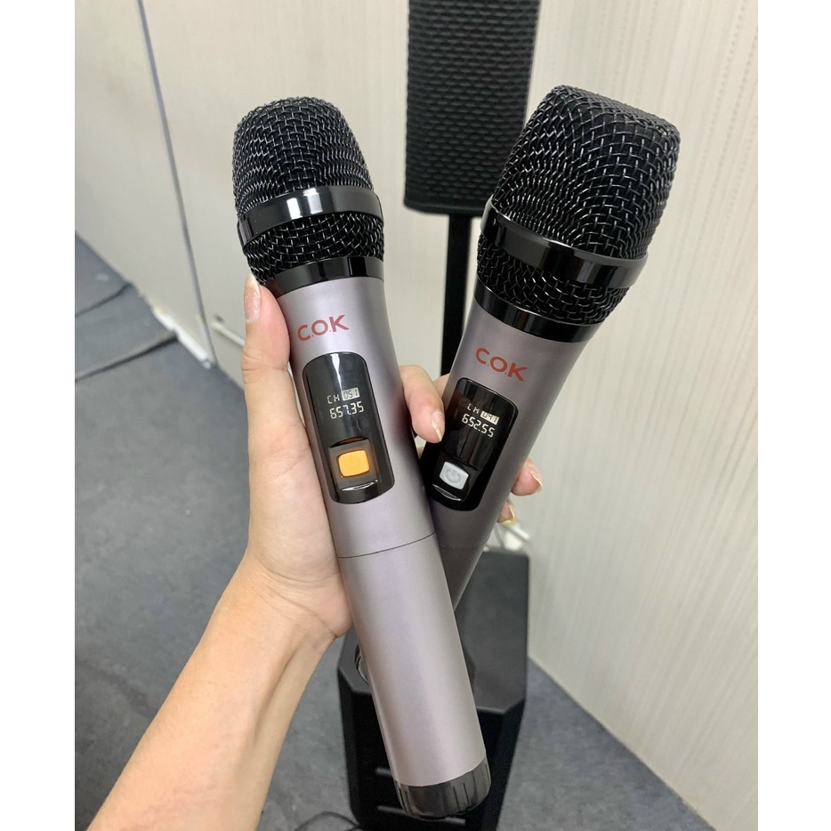 Micro Không Dây Đa Năng Karaoke C.O.K ST-128