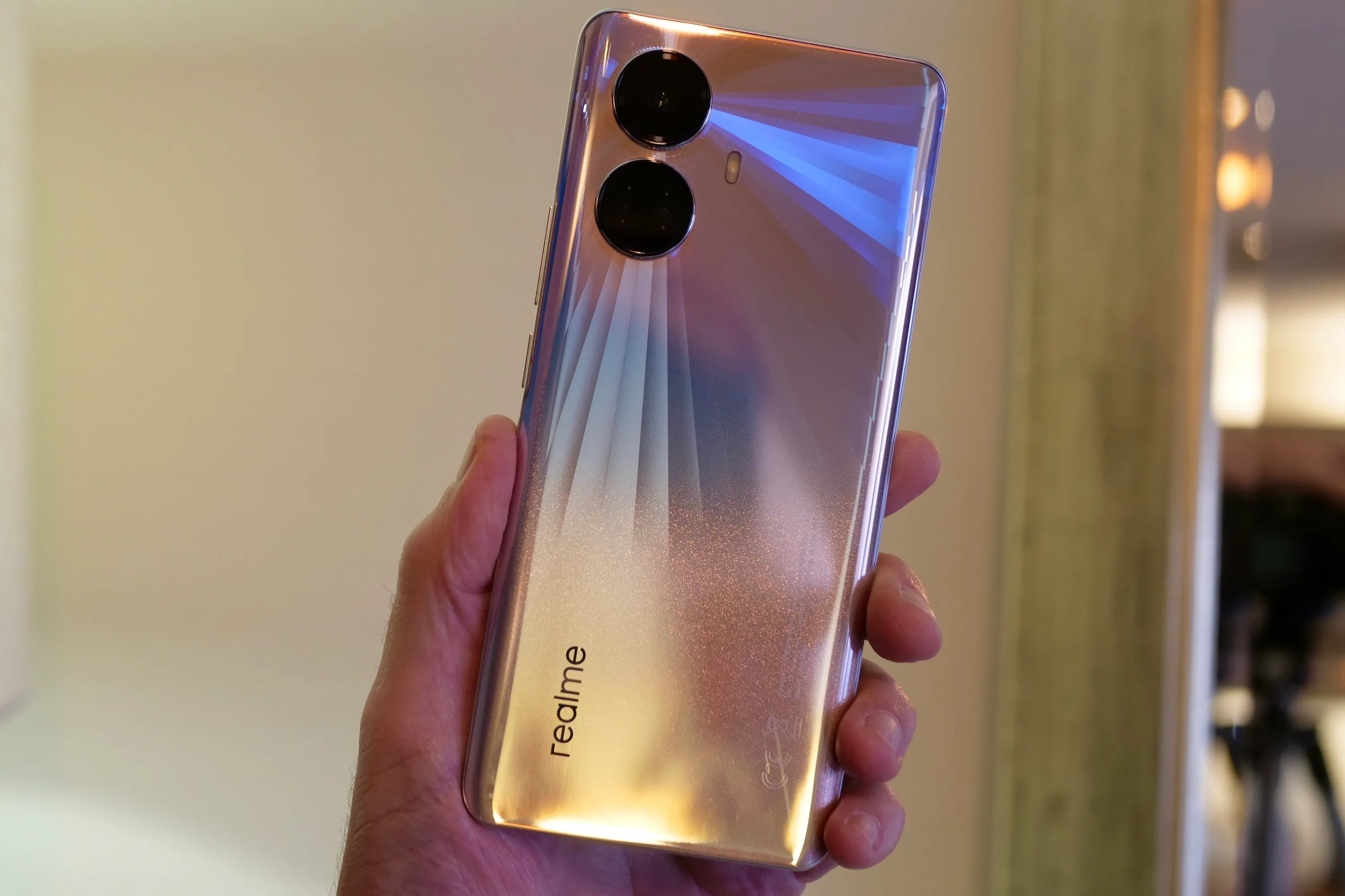 Điện thoại Realme 10 Pro Plus